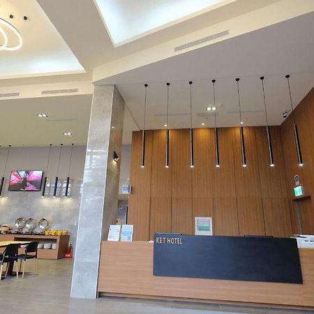 Ket Hotel Yuli Eksteriør bilde